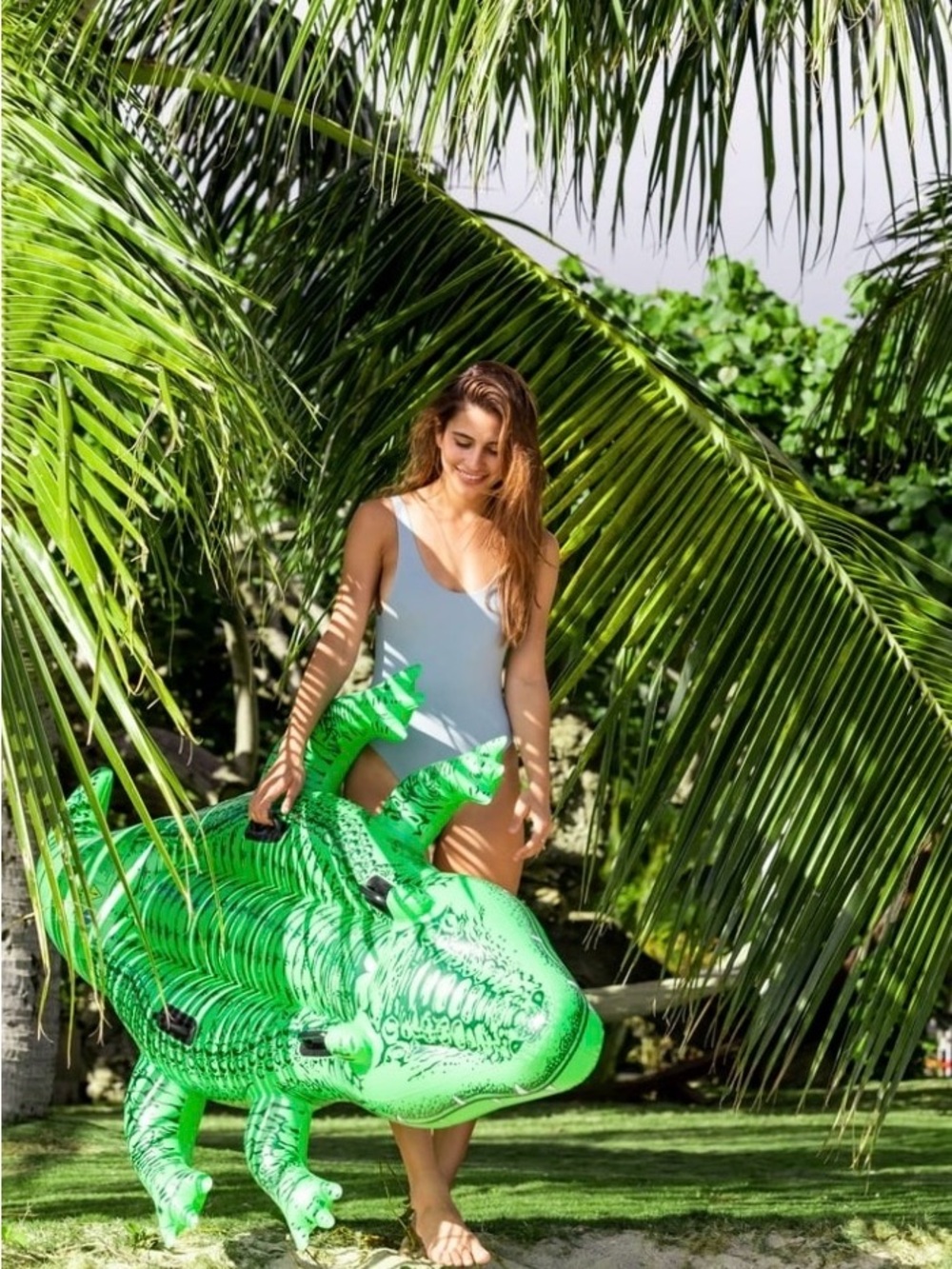 NEW GIANT Oversized Gator Alligator Ride On Inflatable Float Pool Toy 80”
Intex - Picture 8 of 9